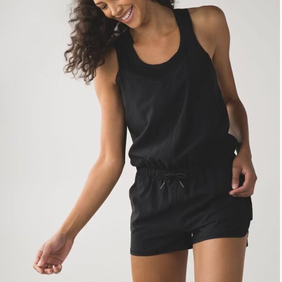 RARE Lululemon Run Open Back Lightweight Onesie Shorts Black 4 - Picture 2 of 12